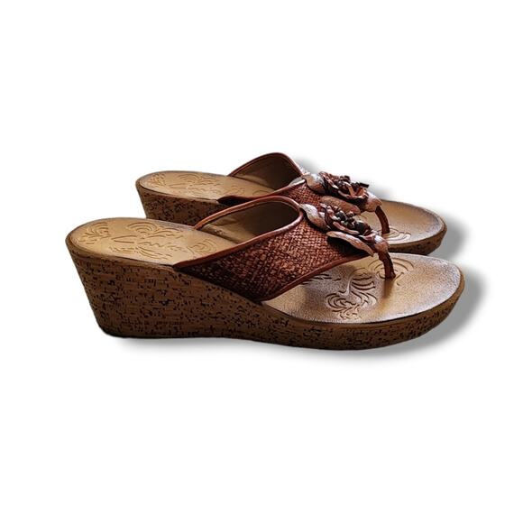 Clark's Leatherette and Raffia Floral Wedge Sandals - Picture 2 of 5